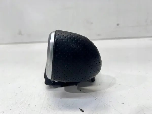 Pomo de cambios Audi A6 C7 OEM 4G1713139P - Usado image 8