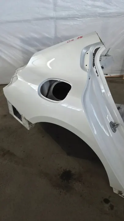 Painel traseiro direito BMW 8 G16 Gran Coupe OEM image 3