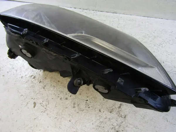 VW Passat B7 Oikea Etuvalaisin Täydellinen image 5