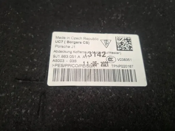 Tapis de coffre OEM S26372700 pour Audi E-Tron GT & Porsche Taycan image 5
