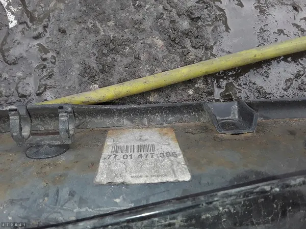 Takapää Renault Modus 2007 7701477386 image 4