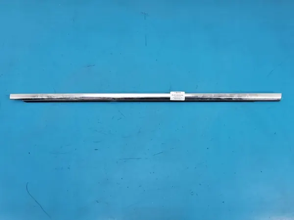 Mercedes Dörrlist Vänster Bak OEM A2137300124 image 2
