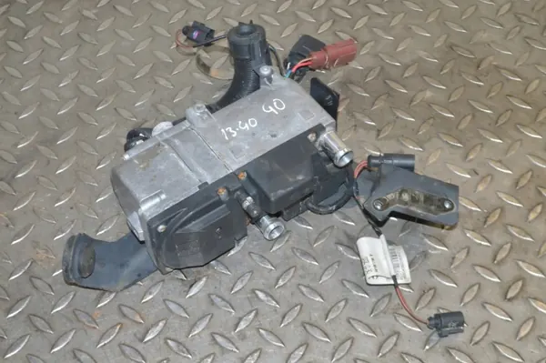 Porsche 7P5 Lift Turbo Standkachel 7P0815008M image 2
