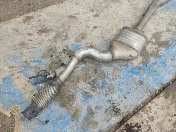 Mercedes-Benz Schalldämpfer OEM A2054900614 Gebraucht image 4