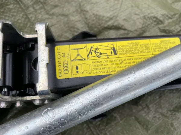 OEM 8P0012615A Pyörän insertti korjaussarja Audille image 4