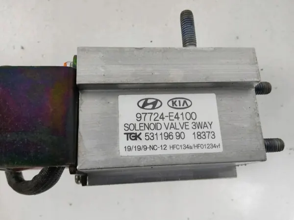 Válvula de expansão ar condicionado Kia OEM 97724E4100 image 4