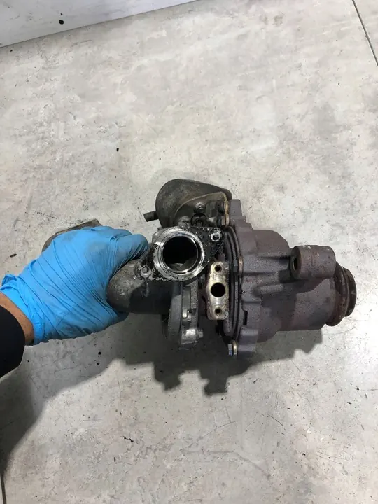 Turbo Citroen C4 I Picasso 9675101580 image 7