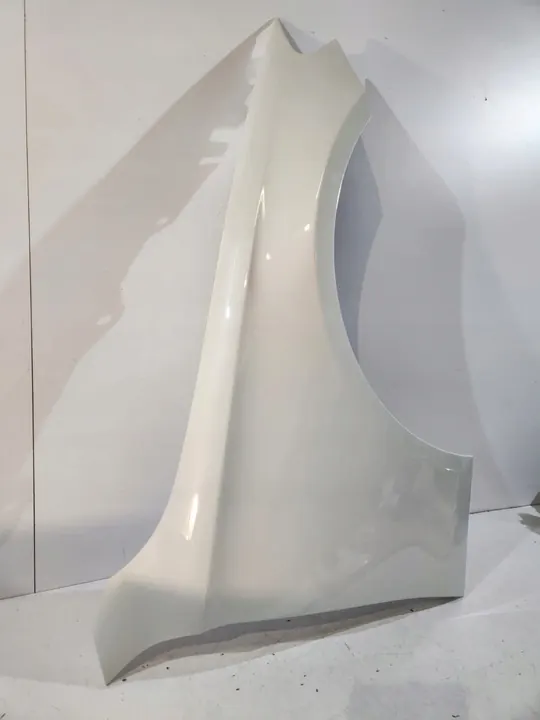 MERCEDES E KLASA W213 FRAMHÖGER SKÄRM VIT A2138800118 image 2