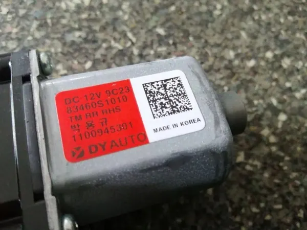 Ikkunan nostin OEM 83460-S1010 Oikea etu Hyundai image 4