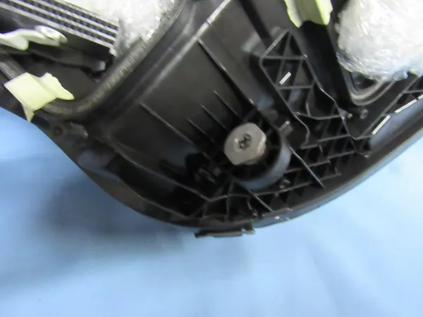 Linker Mercedes W213 MultiBeam Licht image 10