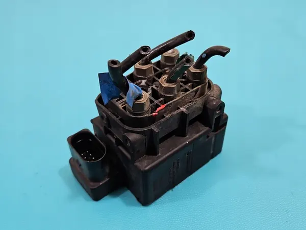 Distribuidor de Suspensão Panamera image 1