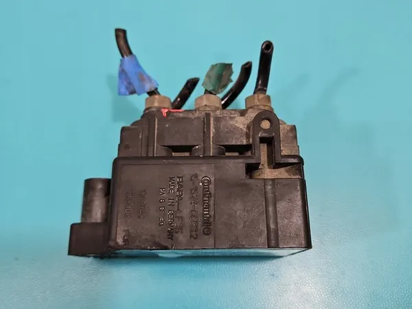 Distribuidor de Suspensão Panamera image 4