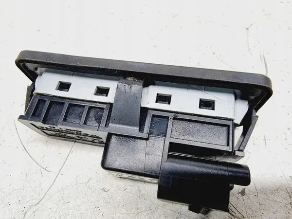OEM 9827560380 Interruptor de maletero para Peugeot 3008 II image 3