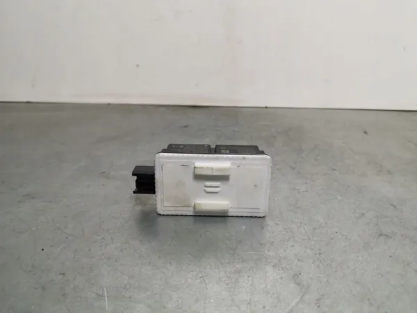 Infiniti Q50 Keyless Entry -moduuli OEM FBZ7610 image 2