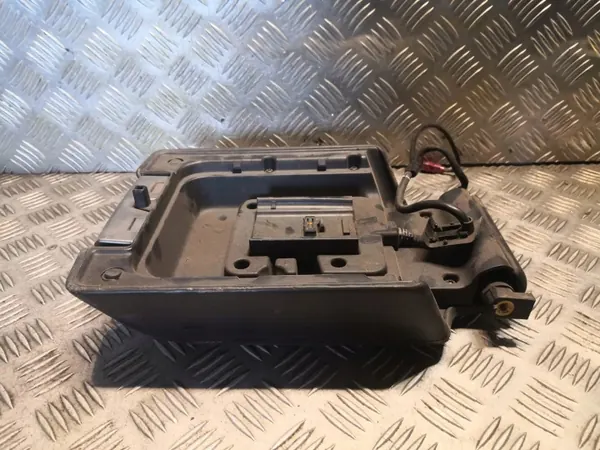 Land Rover Range Rover Sport L320 konsoli käsinoja OEM FJB500023NUG image 4