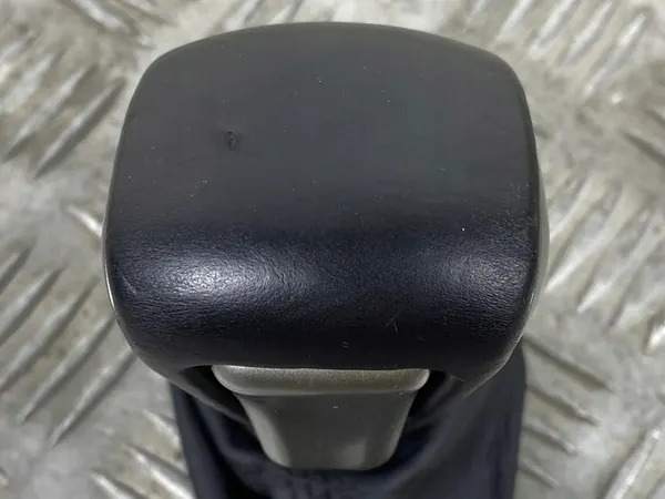 2018 Jeep Grand Cherokee Gear Shift Knob FOB32376 image 4