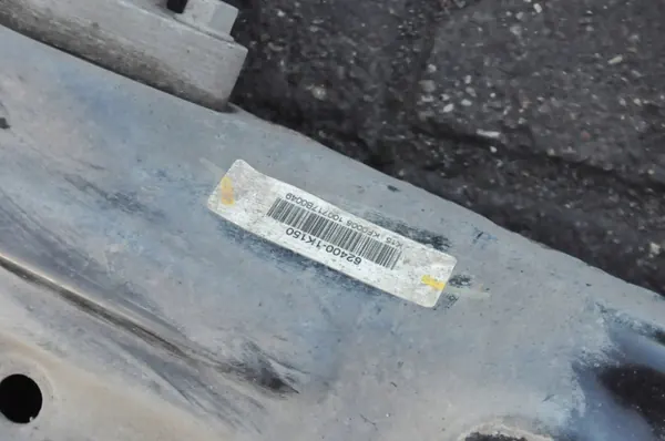 Suspensión Kia Venga OEM 62400-1K150 - Usado image 5