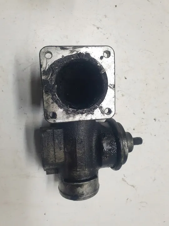 EGR-venttiili VW Transporter T4 2.5 TDI 074129499B image 3