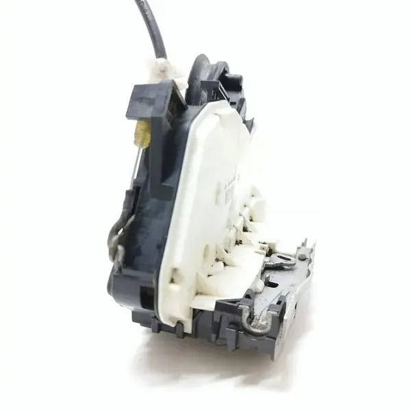 VW GOLF VI CABRIO Vänster Bakdörrslås 5K4839015B image 3