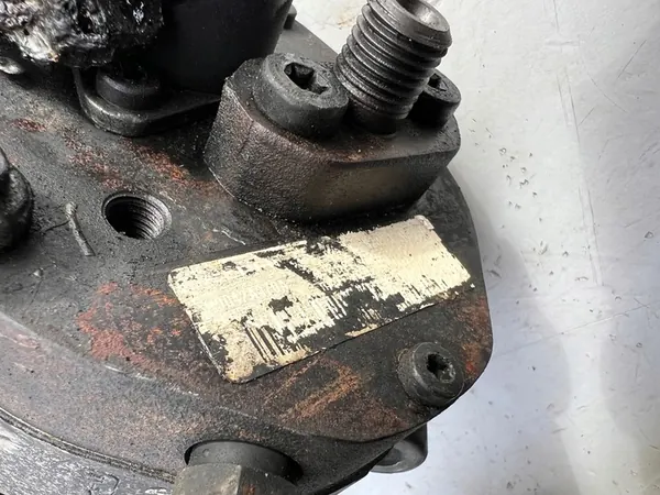 Brandstofpomp RENAULT KANGOO 1.5 CDI R9042A070A image 10