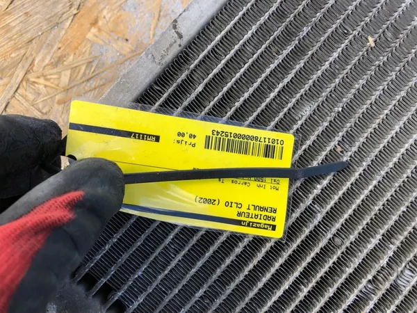 Radiador de agua de aire acondicionado Renault Clio III image 3