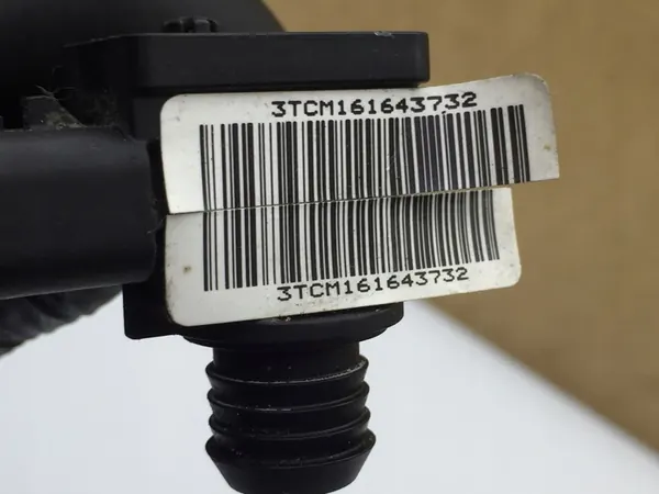 Tuyau de vide Peugeot 308 II T9 1.5 Blue HDi image 3