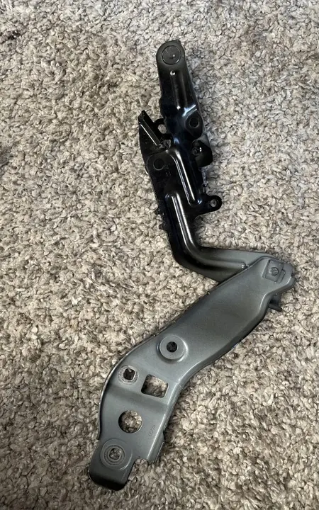 MERCEDES W177 Hood Hinges A1778801100 image 3