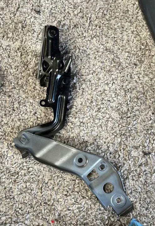 MERCEDES W177 Hood Hinges A1778801100 image 6