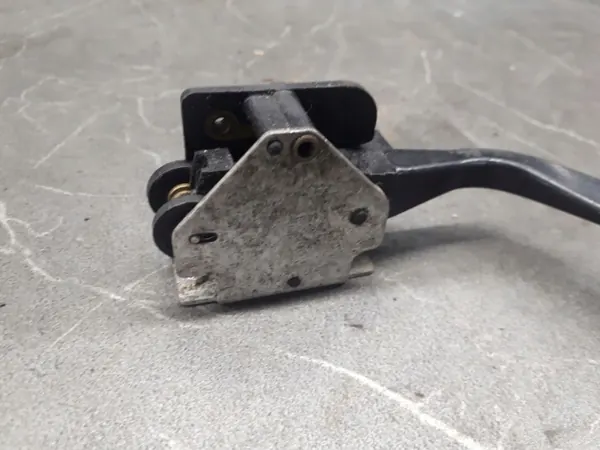 Blinkerschalter Peugeot 104 OEM 61023001 image 3