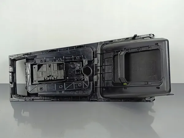 Cupra Formentor Gear Shift Frame 5FC863330A image 4