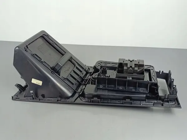 Cupra Formentor Gear Shift Frame 5FC863330A image 8