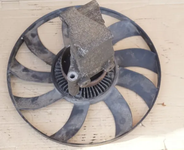 Viskeuze Ventilatorkoppeling OEM 4A0121135B Audi 100 C4 TDI image 3