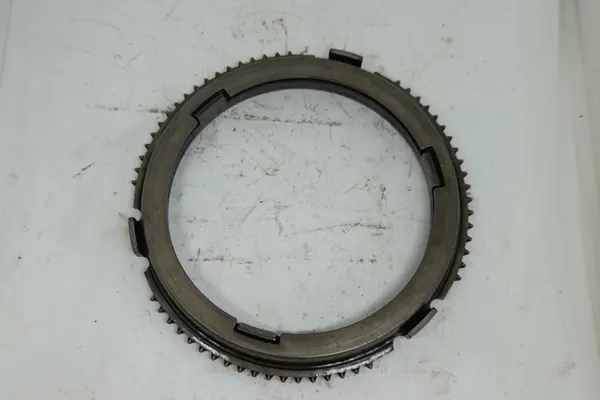 Synchroniseur de 1ère vitesse IVECO DAILY VI 8872956 image 1