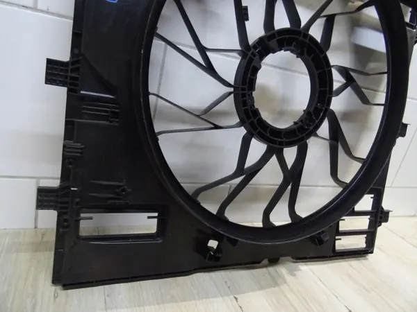 OEM A9079065400 Carcaça Ventilador Mercedes Sprinter W907 image 4