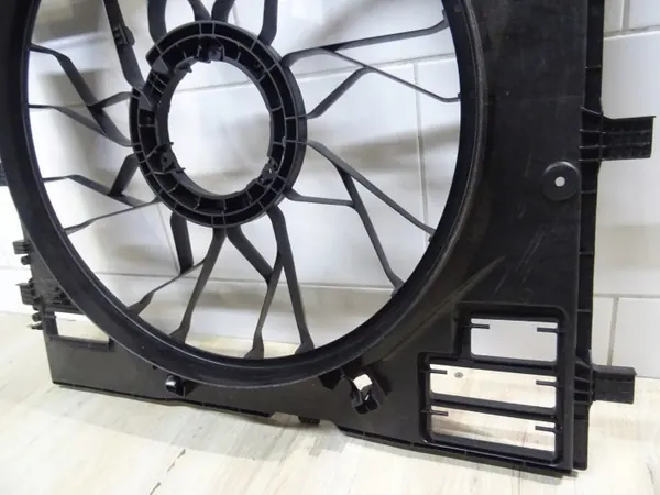 OEM A9079065400 Carcaça Ventilador Mercedes Sprinter W907 image 5