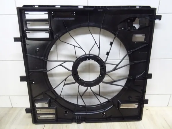 OEM A9079065400 Carcaça Ventilador Mercedes Sprinter W907 image 8