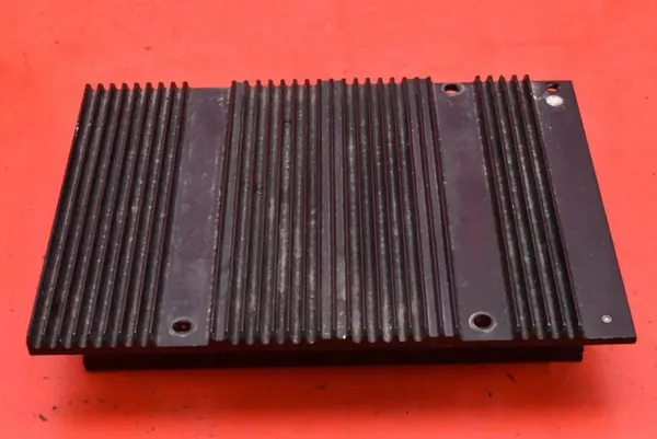 Amplificateur radio OEM 30657514 pour Volvo XC90 2002-2006 image 2