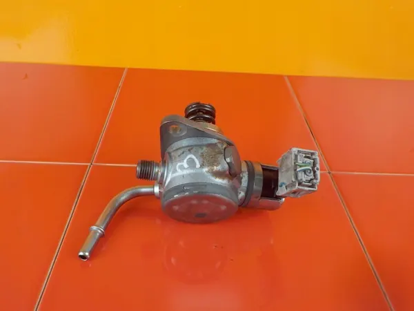 Bomba de combustível VOLVO S60 V40 V60 31392104 image 2