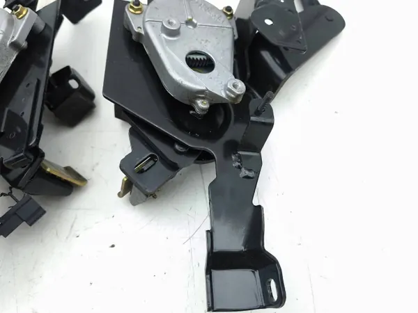 Verdeckdachscharnier Nissan 350Z 2004 OEM 9729 image 5