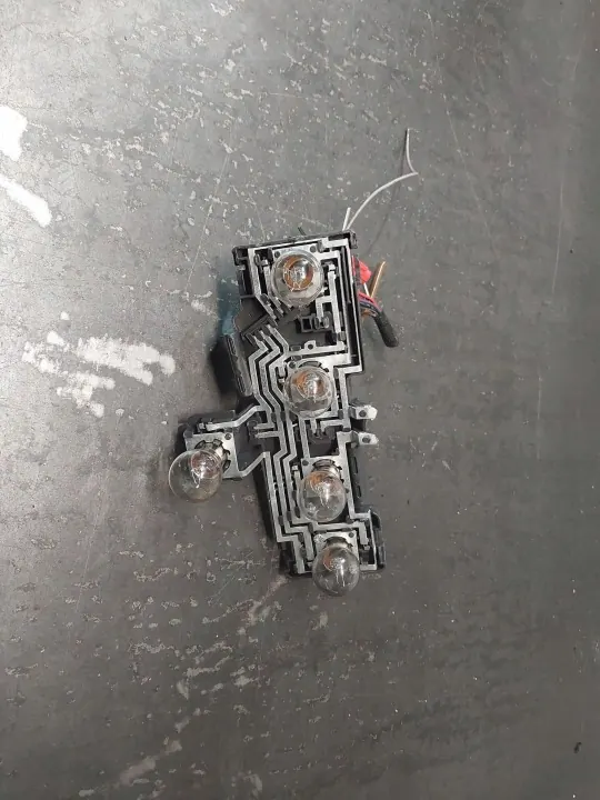 OEM 3B9945257B Feu Arrière Gauche VW Passat B5 image 2