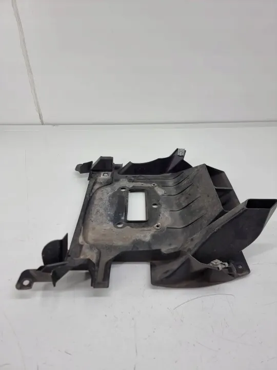 Underkroppssköld Porsche Macan OEM 95B825370 image 3