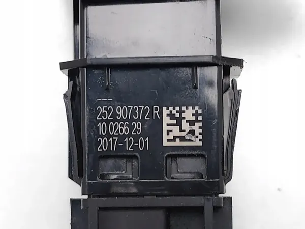 Warnblinkschalter Renault Clio 2018 252907372R image 7