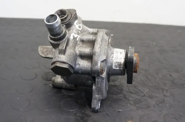 Porsche Panamera 970 Servostyrningspump OE 97034704906 image 4