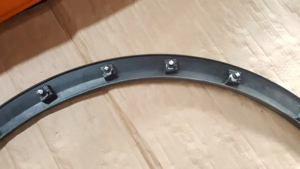 VW T-ROC Etu Oikea Lokasuoja Trim 2GA854732D OEM image 9