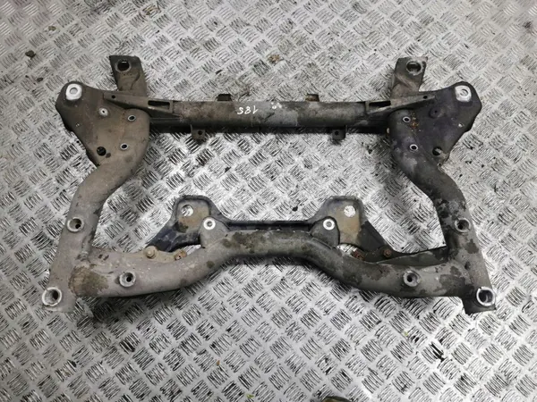Mercedes-Benz C W204 Vorderer Hilfsrahmen OEM AMD101545 image 2