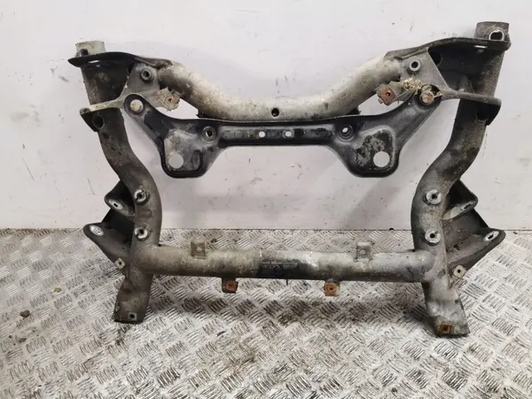 Mercedes-Benz C W204 Vorderer Hilfsrahmen OEM AMD101545 image 5
