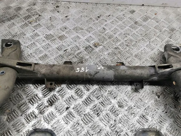 Mercedes-Benz C W204 Vorderer Hilfsrahmen OEM AMD101545 image 9