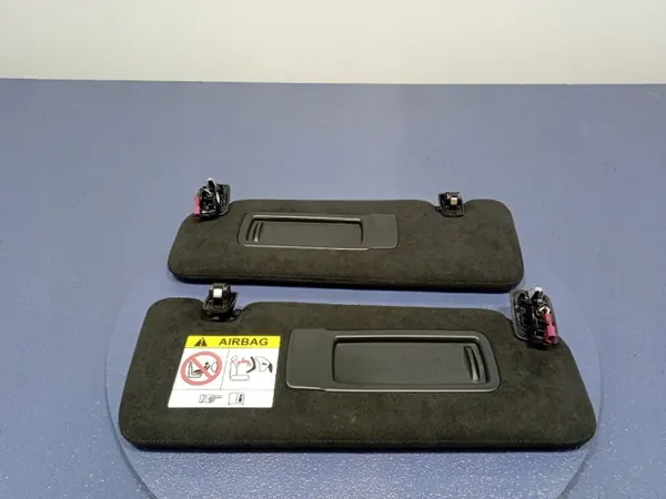 BMW X7 G07 Auringonsuojat OEM 5A2A0C1 5A2A0E6 Alcantara image 2
