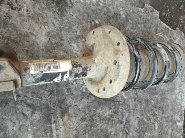 Amortizzatore Macpherson anteriore sinistro Fiat Grande Punto image 2