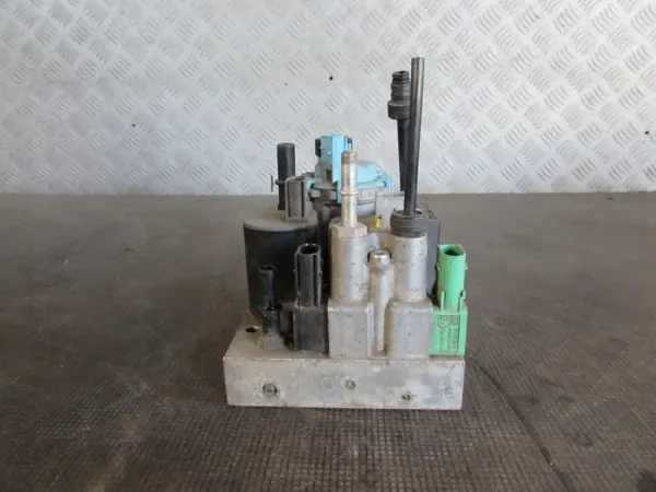 Begagnad AdBlue-pump OEM 85022215 för Volvo FH image 6